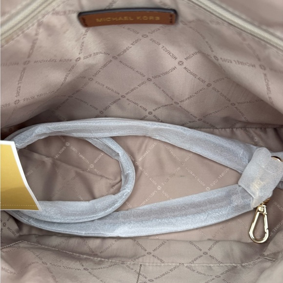 Michael Kors Signature Dome Satchel Vanilla Brown Crossbody Strap Minor Flaws - Picture 14 of 16